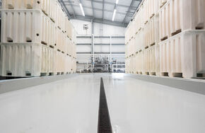  Why Industrial Floor Polishing Contractors Are Essential for Maintaining High-Traffic Areas